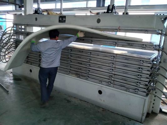 Pressa di schiumazione a doppia dimensione adesiva a nastro