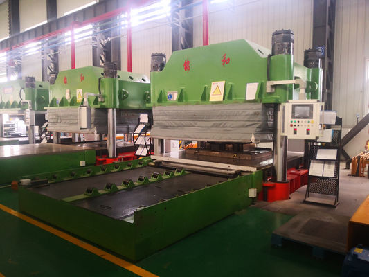 Vulcanizzatore press di gomma idraulica stampaggio 4 colonne 900mm piastra di riscaldamento